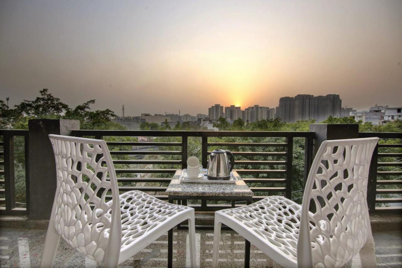 Hotel Premier Noida 135 Exterior foto